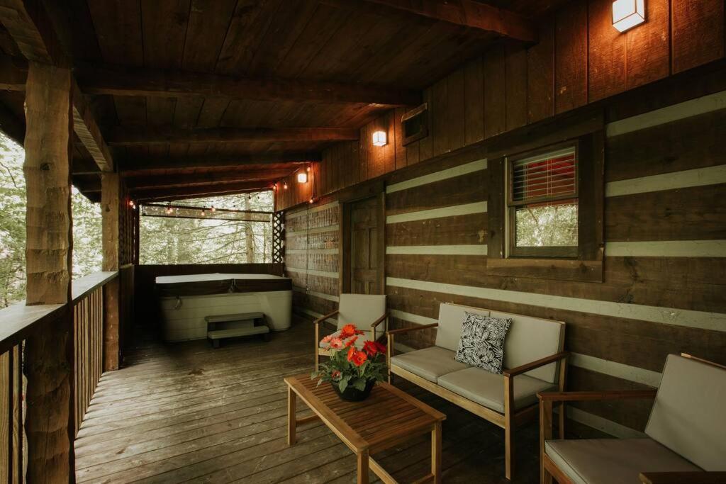 Southern Oak Cabin - Newly Remodeled - Close To All Attractions Sevierville Eksteriør bilde